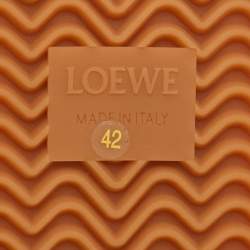 Pre Owned حذاء رياضي لويفي فلور نايك/سويدي رمادي/أسود مقاس 42