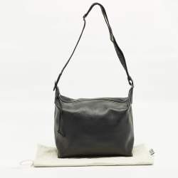 مملوكة مسبقًا Loewe Cubi Medium Black Leather Crossbody Bag