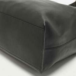 مملوكة مسبقًا Loewe Cubi Medium Black Leather Crossbody Bag