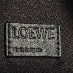 مملوكة مسبقًا Loewe Cubi Medium Black Leather Crossbody Bag