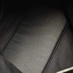 مملوكة مسبقًا Loewe Cubi Medium Black Leather Crossbody Bag