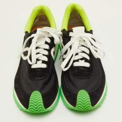 مملوكة مسبقًا حذاء رياضي لويفي فلو نيون نايلون وسويدي أسود/أبيض مقاس 42