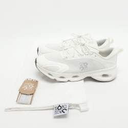 Pre Owned حذاء رياضي لويفي أون كلو د سولو قماش بطبقة بيضاء بمقاس 41