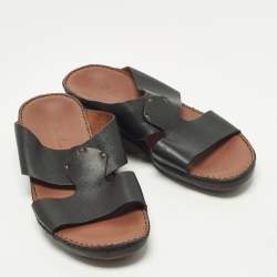 مملوكة مسبقًا Loro Piana ox Size 44 Black Leather Flat Slide