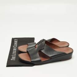 مملوكة مسبقًا Loro Piana ox Size 44 Black Leather Flat Slide