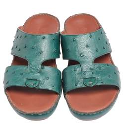 Pre Owned صندل لورو بيانا سليب أون جلد نعام أخضر مقاس 44