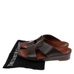 Pre Owned صندل سلايد لورو بيانا (حصرياً لدبي)جلد بني داكن مقاس 41