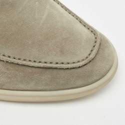 مملوكة مسبقًا Loro Piana Grey Suede Summer Walk Slip On Loafers Size 41.5