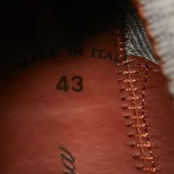 مملوكة مسبقًا Loro Piana Grey/Cream Knit Fabric and Leather 360 Flexy Walker Slip On Sneakers Size 43