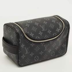 مملوكة مسبقًا Louis Vuitton Monogram Eclipse Canvas Toiletry Bag