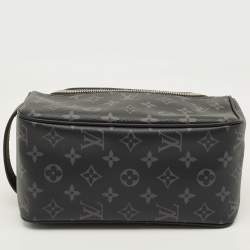 مملوكة مسبقًا Louis Vuitton Monogram Eclipse Canvas Toiletry Bag