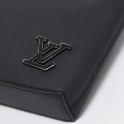 Pre Owned Louis Vuitton Black Leather Aerogram Takeoff Pouch