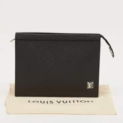 Pre Owned Louis Vuitton Black Taiga Leather Pochette Voyage