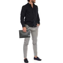 Pre Owned Louis Vuitton Black Taiga Leather Pochette Voyage