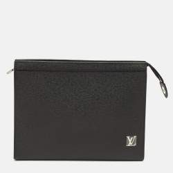 Pre Owned Louis Vuitton Black Taiga Leather Pochette Voyage
