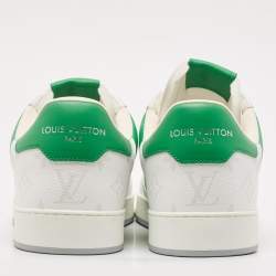 مملوكة مسبقًا Louis Vuitton White/Green Leather and Monogram Canvas Rivoli Low-Top Sneakers Size 42.5