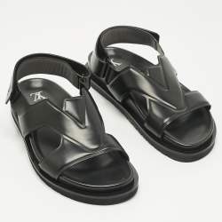 Pre Owned صندل سلايد بلون أسود جلد لوي فيتون أواسيس بحزام مقاس 40