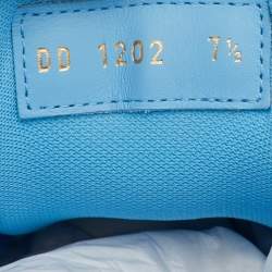 مملوكة مسبقًا حذاء رياضي لوي فيتون مدرب LV قماش وجلد أزرق مقاس 41.5