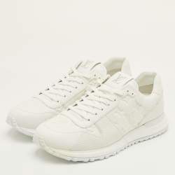 مملوكة مسبقًا Louis Vuitton Run Away Size 41.5 White Monogram Embossed and Epi Leather Sneakers