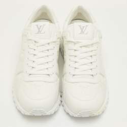مملوكة مسبقًا Louis Vuitton Run Away Size 41.5 White Monogram Embossed and Epi Leather Sneakers