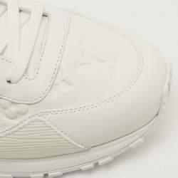مملوكة مسبقًا Louis Vuitton Run Away Size 41.5 White Monogram Embossed and Epi Leather Sneakers