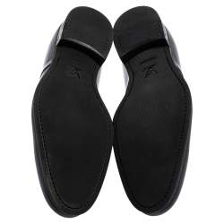 مملوكة مسبقًا حذاء دربي لوي فيتون أربطة جلد أسود مقاس 42.5