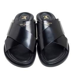 Pre Owned صندل سلايد لوي فيتون فوش جلد أسود لامع مقاس 46