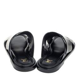 Pre Owned صندل سلايد لوي فيتون فوش جلد أسود لامع مقاس 46