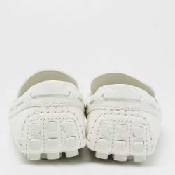 مملوكة مسبقًا حذاء لوفرز لوي فيتون أريزونا موسكان جلد مونوغرامي أبيض سليب أون مقاس 42