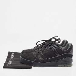 مملوكة مسبقًا Louis Vuitton Black Nubuck Leather LV Trainer Sneakers Size 41.5