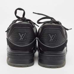 مملوكة مسبقًا Louis Vuitton Black Nubuck Leather LV Trainer Sneakers Size 41.5