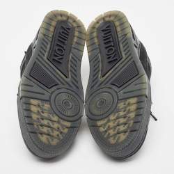 مملوكة مسبقًا Louis Vuitton Black Nubuck Leather LV Trainer Sneakers Size 41.5