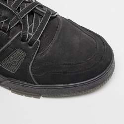 مملوكة مسبقًا Louis Vuitton Black Nubuck Leather LV Trainer Sneakers Size 41.5