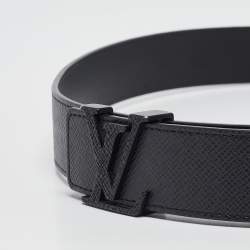 مملوكة مسبقًا Louis Vuitton Black Leather LV Initiales Belt 100CM