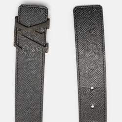مملوكة مسبقًا Louis Vuitton Black Taiga Leather LV Initiales Belt 90CM