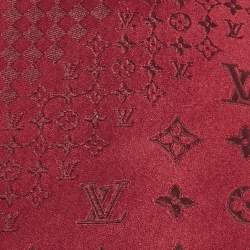 مملوكة مسبقًا Louis Vuitton Burgundy Monogram Silk Traditional Silk