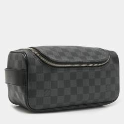 مملوكة مسبقًا Louis Vuitton Damier Graphite Canvas Toiletry Pouch