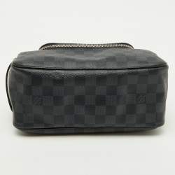 مملوكة مسبقًا Louis Vuitton Damier Graphite Canvas Toiletry Pouch
