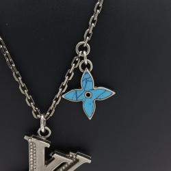 مملوكة مسبقًا Louis Vuitton Lv Initial Necklace