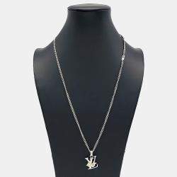 مملوكة مسبقًا Louis Vuitton Monogram Row Pendant Necklace