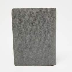 Pre Owned Louis Vuitton Glacier Taiga Leather Passport Holder