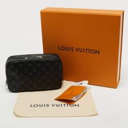 مملوكة مسبقًا Louis Vuitton Monogram Eclipse Canvas PM Toiletry Pouch 