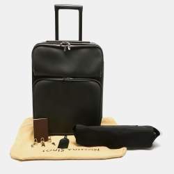 Louis Vuitton Black Taiga Leather Pegase 55 Luggage