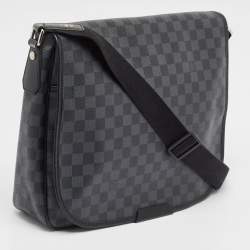 Louis Vuitton Damier Graphite Canvas Daniel GM Messenger Bag