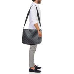 Louis Vuitton Damier Graphite Canvas Daniel GM Messenger Bag