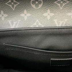 Louis Vuitton Black Monogram Eclipse S Cape Messenger