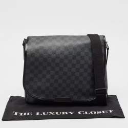 Louis Vuitton Damier Graphite Canvas Daniel MM Messenger Bag