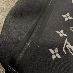 Louis Vuitton Noir Monogram Eclipse Knit Horizon Soft Carry bag