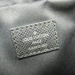 Louis Vuitton Black Leather Taiga Bumbag 