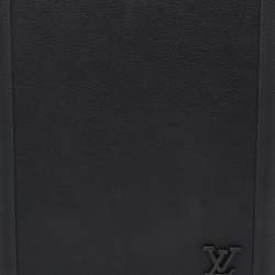 مملوكة مسبقًا Louis Vuitton Black Taurillon Leather Horizon 55 Suitcase